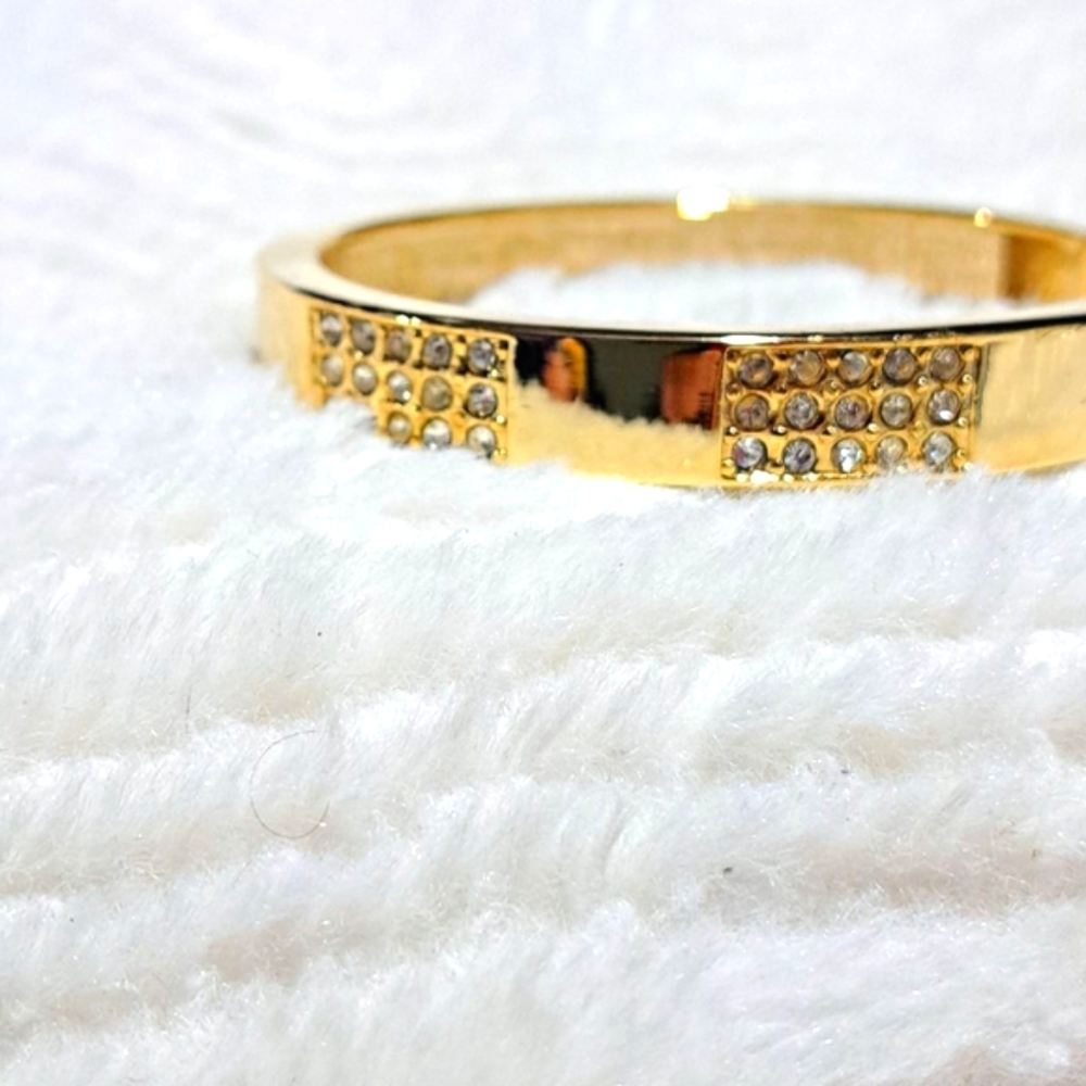 Women's Fashion Costume Gold Bangle Bracelet with Rhinestones - Picture 5 of 10